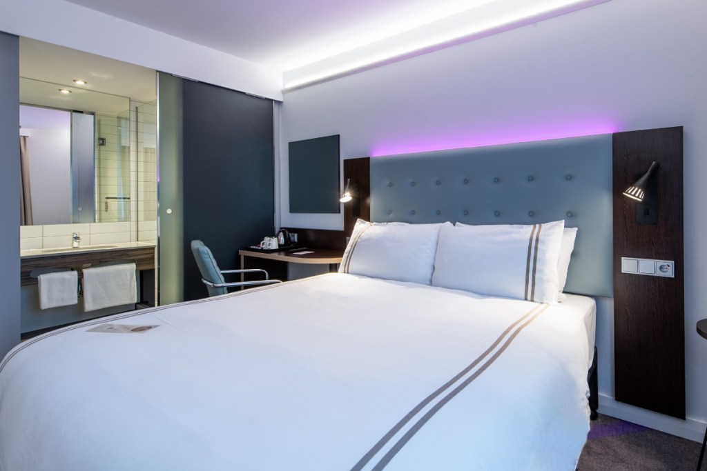 Premier Inn München budget hotel source whitbread