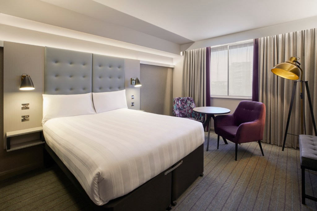premier inn room interior