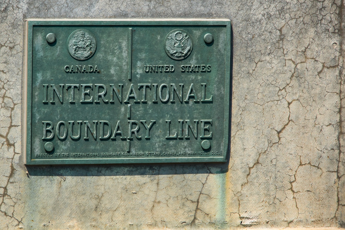 Brass plaque between New York State and Ontario.